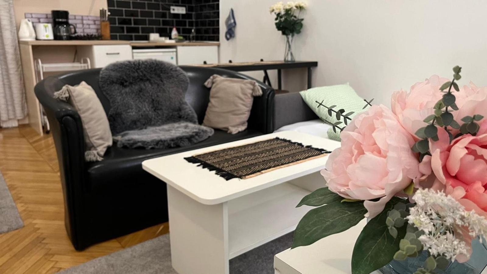M&M Apartment Budapest House Экстерьер фото
